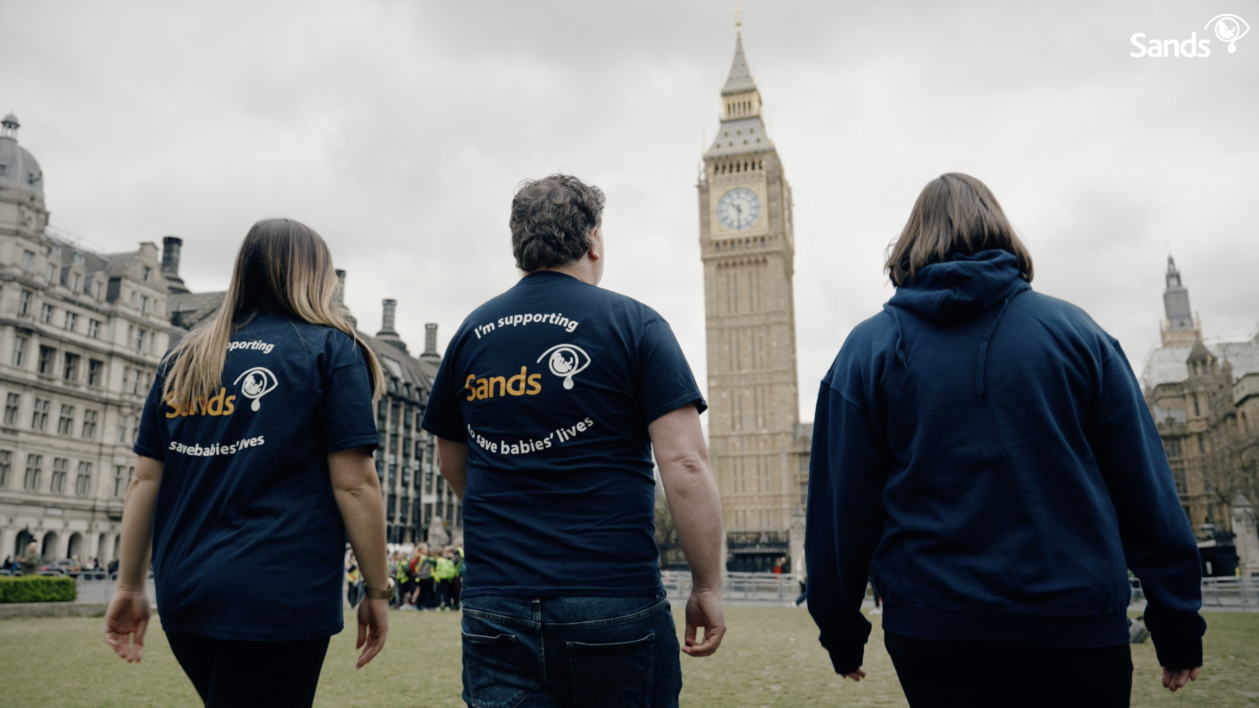 Sands supporters walking together towards parliament.